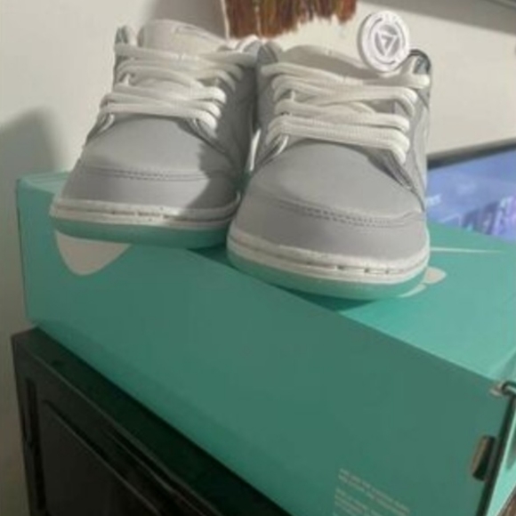 Nike SB Dunk Marty Mcfly SB - Picture 2 of 6